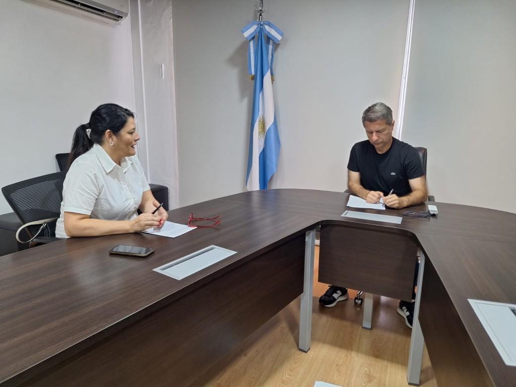 El intendente Bernarte se reunió con Elisa Carrizo, nueva directora del Hospital Iturraspe