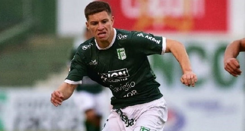 Camisassa ex Sportivo a Chile