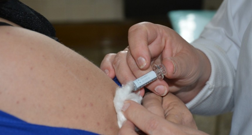 Se adelanta la vacunación con la segunda dosis de la vacuna triple viral