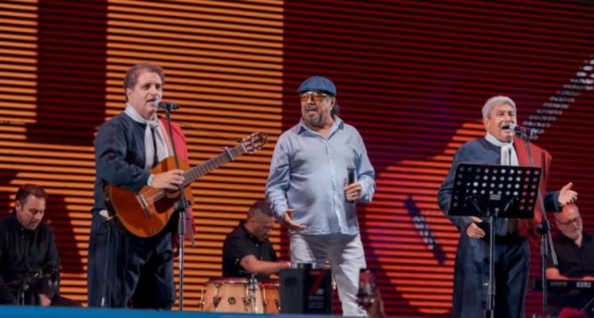 El Toro Quevedo y el Negro Videla hicieron bailar a Jesús María junto a Los 4 de Córdoba