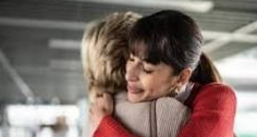 El efecto de dar y recibir abrazos y por qué contribuyen con la salud emocional