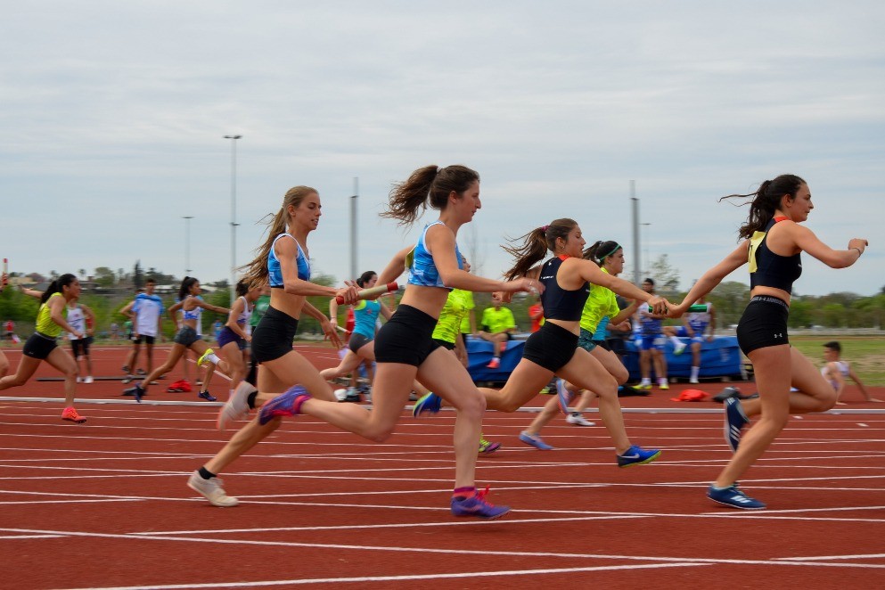 La se&ntilde;o viral homenaje&oacute; a Walter Romero junto a familiares del artista