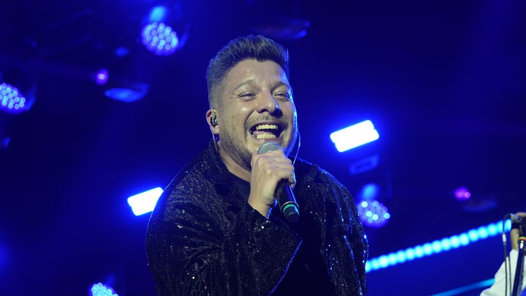 Dami&aacute;n C&oacute;rdoba festej&oacute; su aniversario 25 en Quality junto a m&aacute;s de una docena de colegas que lo acompa&ntilde;aron.