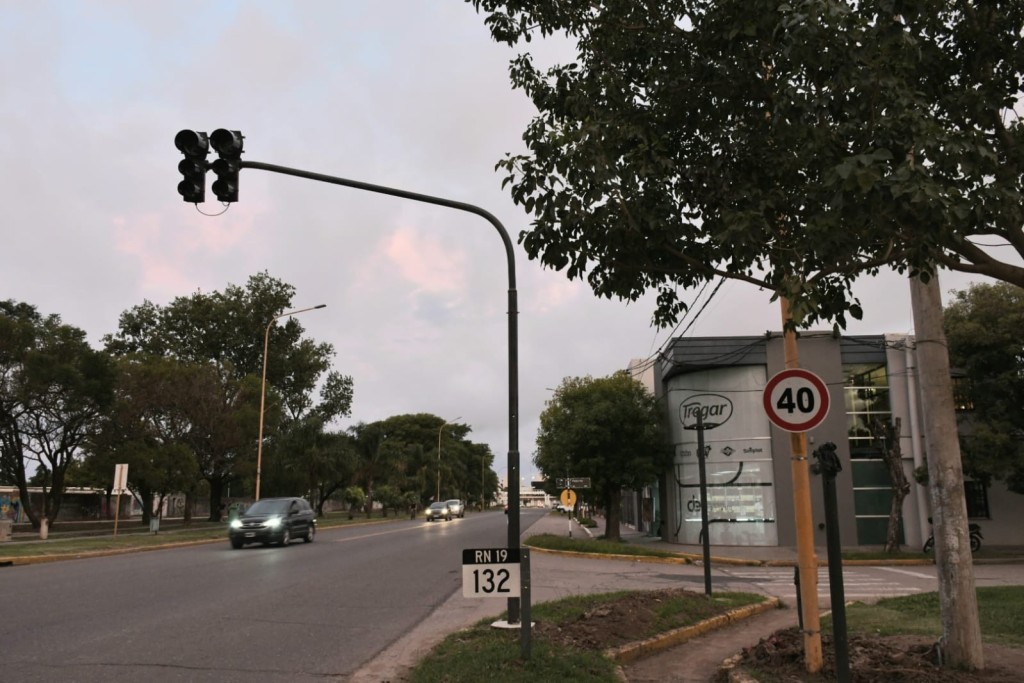 La avenida Cervantes tendr&aacute; un sem&aacute;foro peatonal.