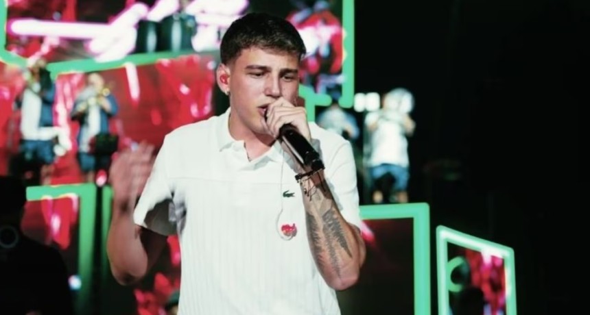 Los Herrera se la jugaron con dos cl&aacute;sicos del pop con Fran Herrera como protagonista