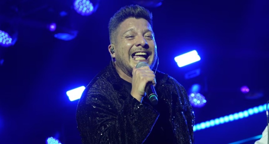 Dami&aacute;n C&oacute;rdoba festej&oacute; su aniversario 25 en Quality junto a m&aacute;s de una docena de colegas que lo acompa&ntilde;aron.