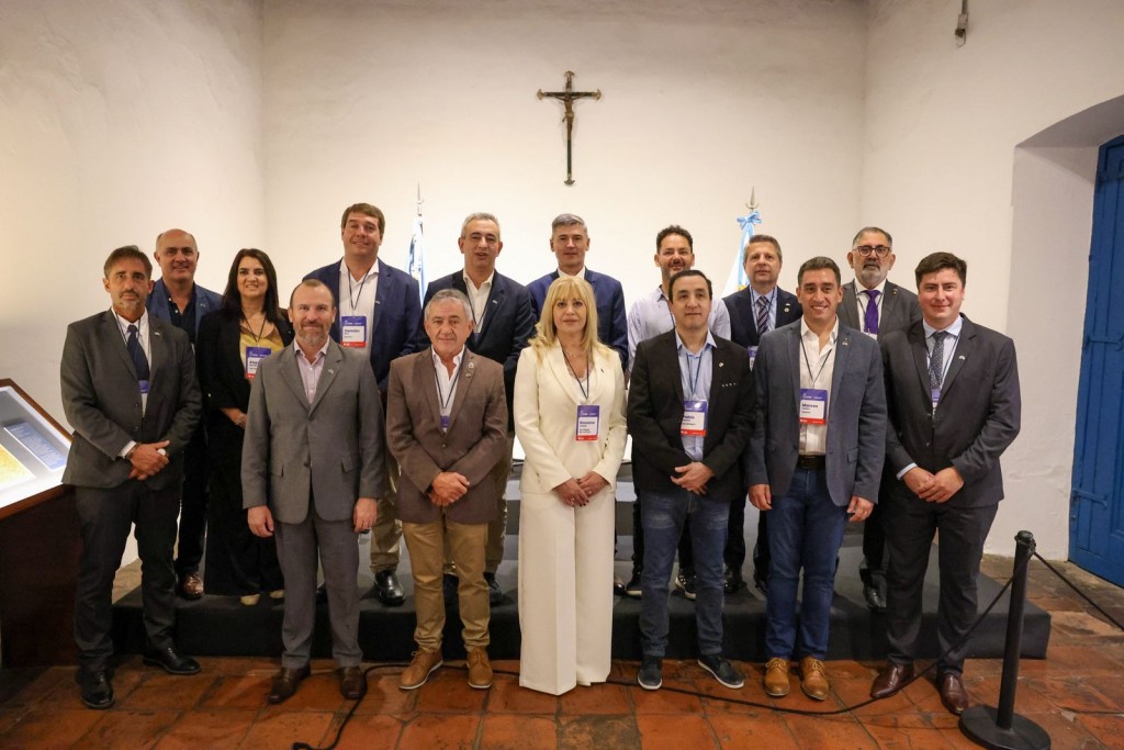 Bernarte participó en Tucumán del Congreso Federal de Intendentes
