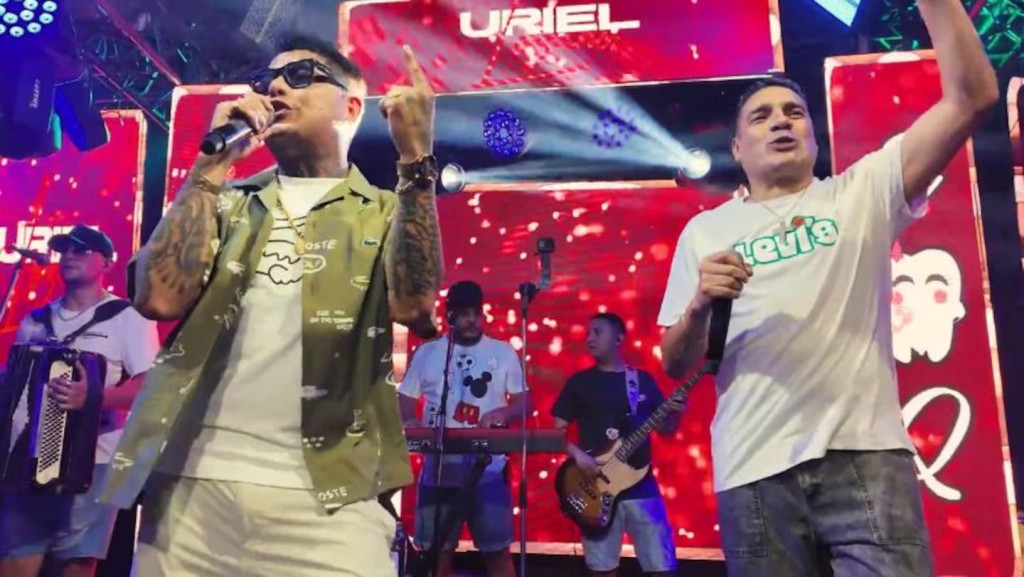 La Banda de Carlitos lanzó un nuevo enganchado en vivo junto a Uriel Lozano