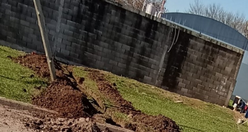 Detectan Conexión Clandestina a Cloacas en Barrio Parque