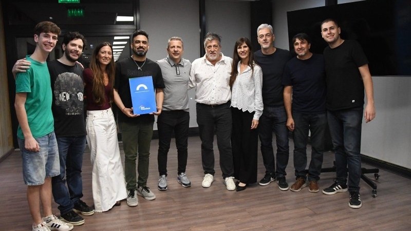 El Concejo distingui&oacute; al v&oacute;ley femenino del Club &lsquo;El Tala&rsquo; y a &lsquo;La Comedia San Francisco&rsquo;.