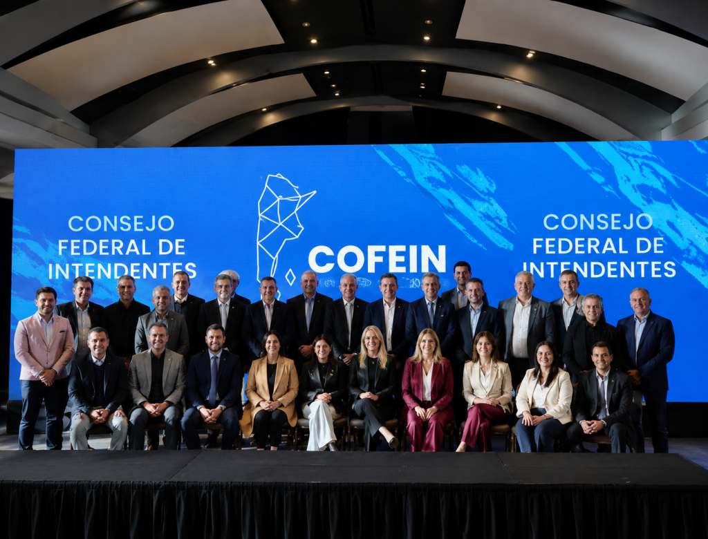 Junto a otros mandatarios municipales Bernarte fue parte de la conformaci&oacute;n del Consejo Federal de Intendentes,