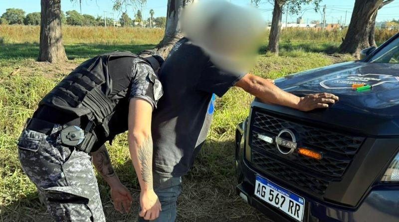 En un trabajo conjunto entre la Guardia Local y la Polic&iacute;a detuvieron a un hombre tras robar en un comercio.
