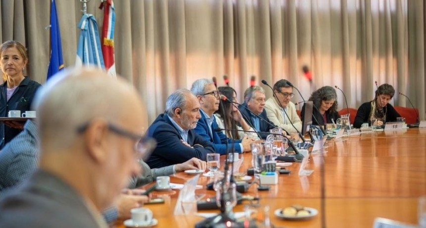La Provincia y la UNC presentaron un Plan de Eficiencia Energ&eacute;tica para 22 dependencias universitarias.