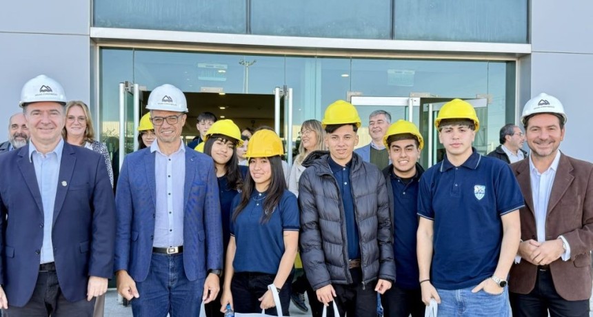 M&aacute;s escuelas t&eacute;cnicas se incorporan al Plan Dual y fortalecen la formaci&oacute;n en entornos reales de trabajo.