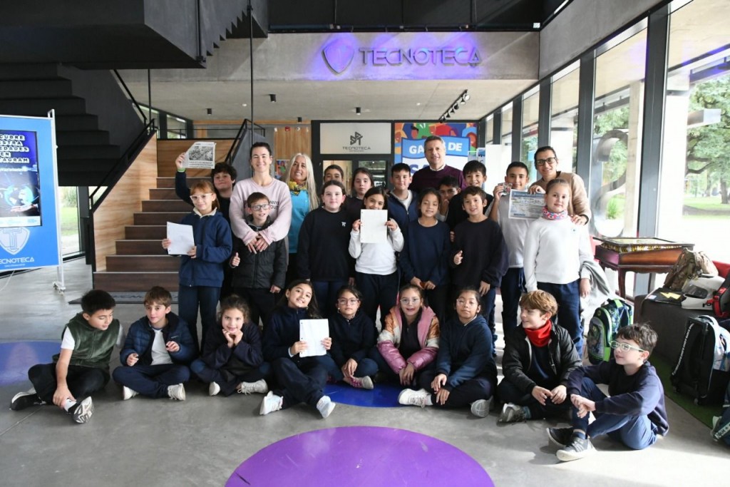 Cada vez más estudiantes eligen los tours educativos en Tecnoteca. ¿De qué se trata?