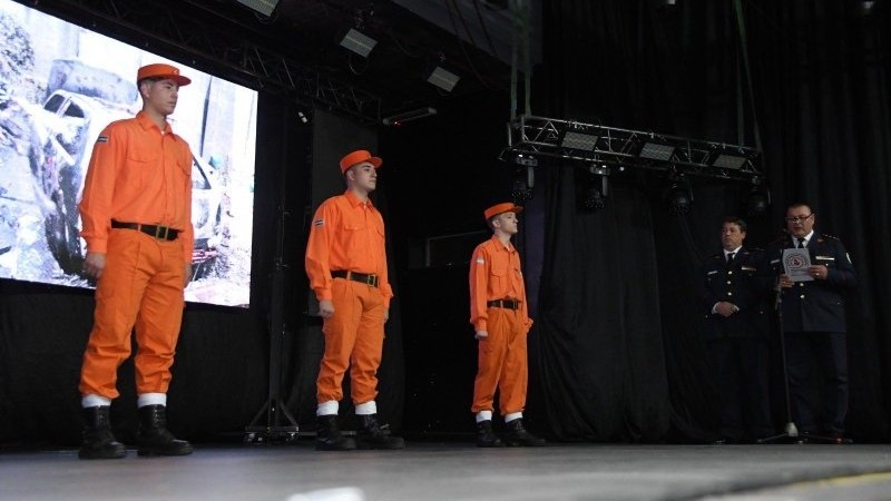 Bernarte remarc&oacute; el aporte que brindan los bomberos voluntarios a la sociedad.