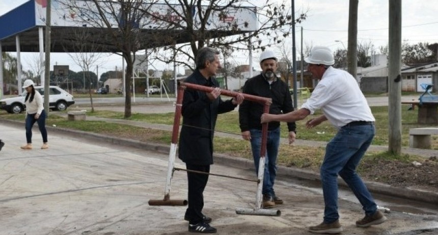 La obra de pavimentaci&oacute;n en barrio Parque alcanza un 25% de avance y suma nuevos tramos habilitados.