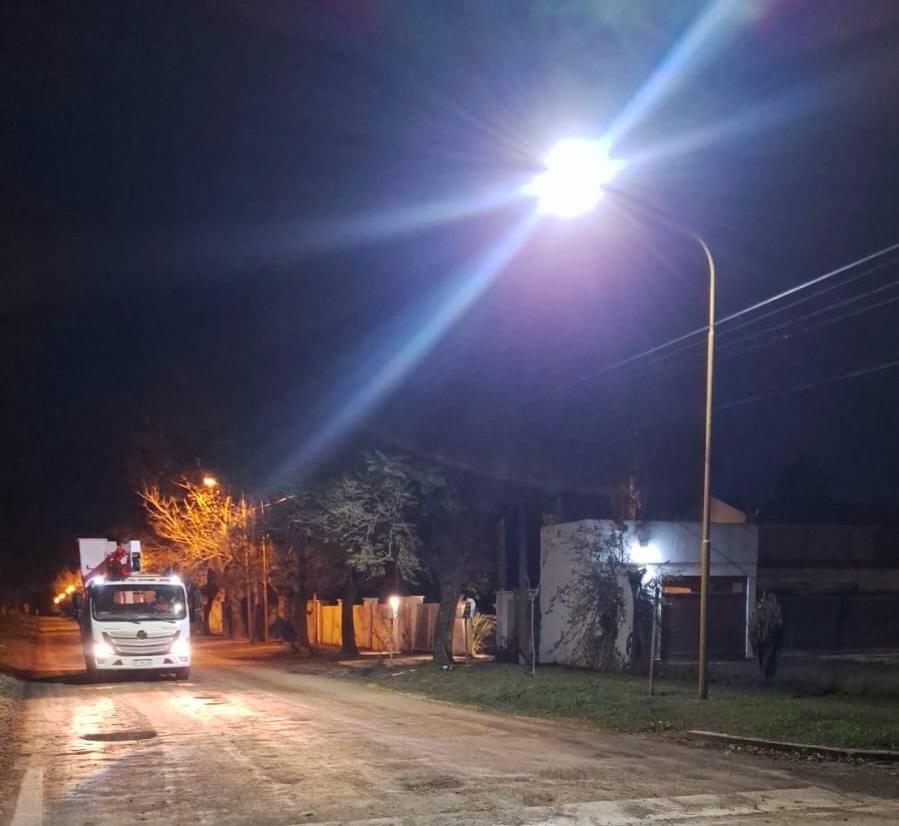 El municipio inicia recambio de luminarias en Barrio El Prado