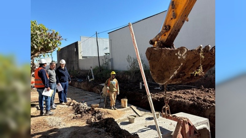 El entubado del canal de desag&uuml;es de barrio Parque permite una considerable mejora en las condiciones ambientales del sector.