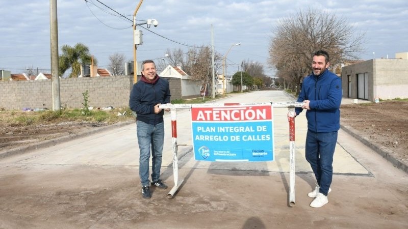 Barrio Parque: Se habilit&oacute; la pavimentaci&oacute;n en un sector de calle Castro Barros.