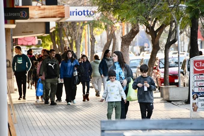 San Sale entra en su tramo final y los comercios destacan el impacto positivo de la iniciativa.