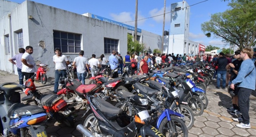 El municipio rematar&aacute; 76 motos y 2 veh&iacute;culos.