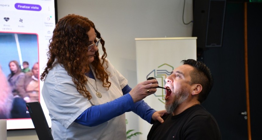 Salud Conectada: La Municipalidad incorpora atenci&oacute;n m&eacute;dica a distancia en tiempo real para fortalecer la atenci&oacute;n primaria.