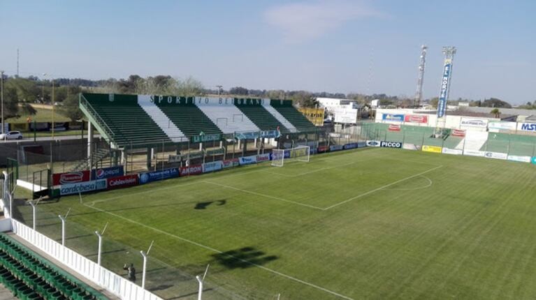 Sportivo mira hacia adelante