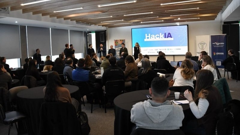 HackIA: 25 empresas de San Francisco incorporan la inteligencia artificial en sus procesos productivos.