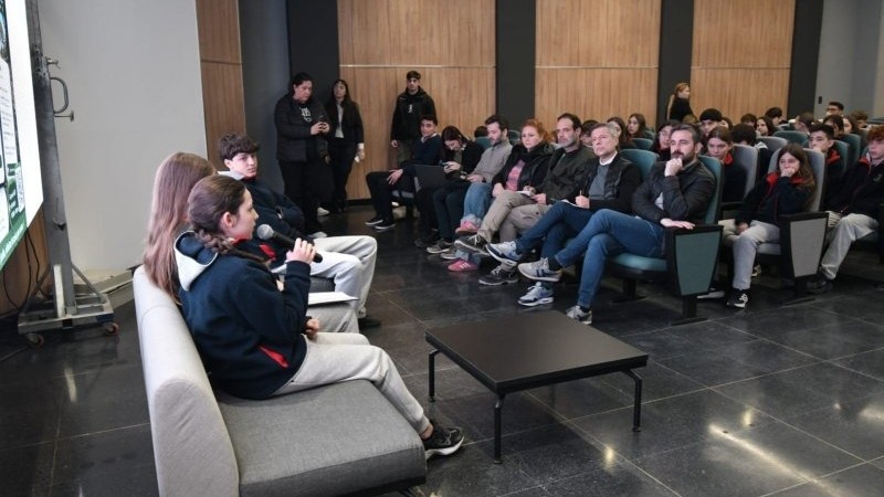 Alumnos de 2&ordm; a&ntilde;o presentaron proyectos a trav&eacute;s de la plataforma de Co-Creaci&oacute;n para intervenir el Jard&iacute;n Bot&aacute;nico.