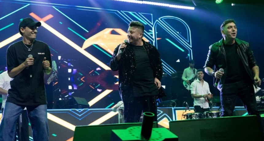 Dami&aacute;n C&oacute;rdoba y Banda XXI estrenaron un enganchado explosivo.