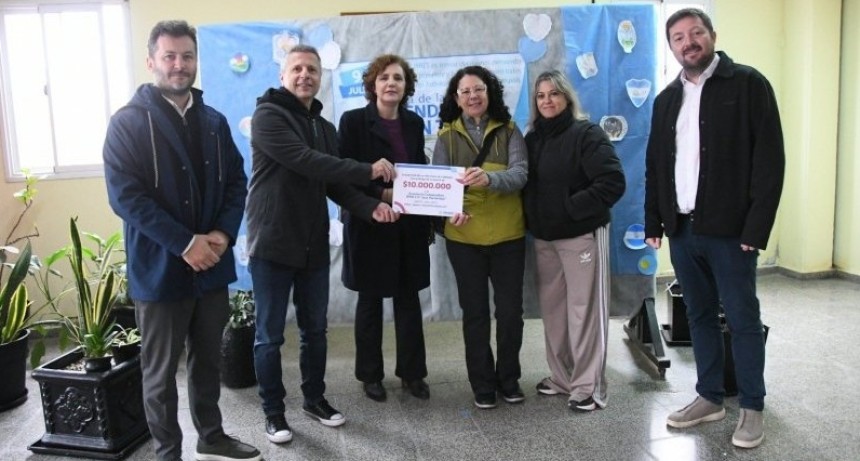 Bernarte supervis&oacute; obras del FODEMEEP y entreg&oacute; un aporte al IPEM N.&ordm; 315.