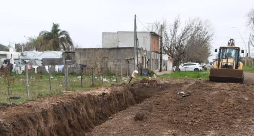 Comenz&oacute; la refuncionalizaci&oacute;n del sistema de drenaje pluvial en barrio Corradi.