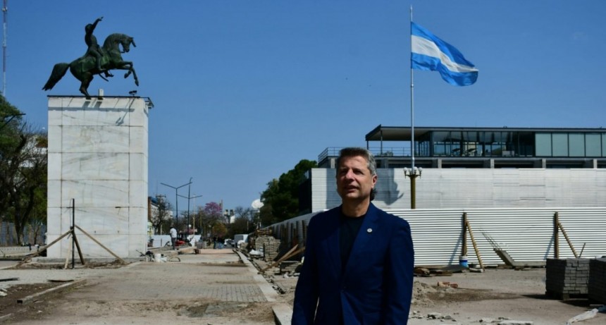 Refuncionalización de la Plaza Cívica: la obra tiene un 80 % de avance