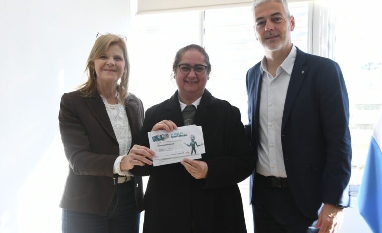Se entregaron fondos para financiar proyectos de escuelas t&eacute;cnicas de San Francisco y la Regi&oacute;n.