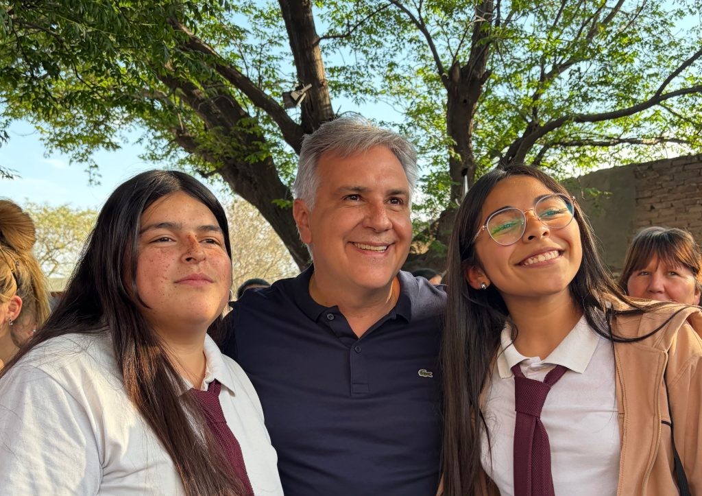 Llaryora hoy complet&oacute; su recorrido por el departamento Totoral y ya visit&oacute; 315 localidades de la provincia.