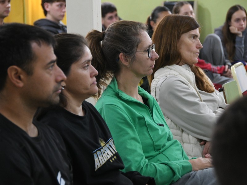 Esgrima: capacitaci&oacute;n internacional para impulsar el crecimiento de la disciplina en San Francisco.