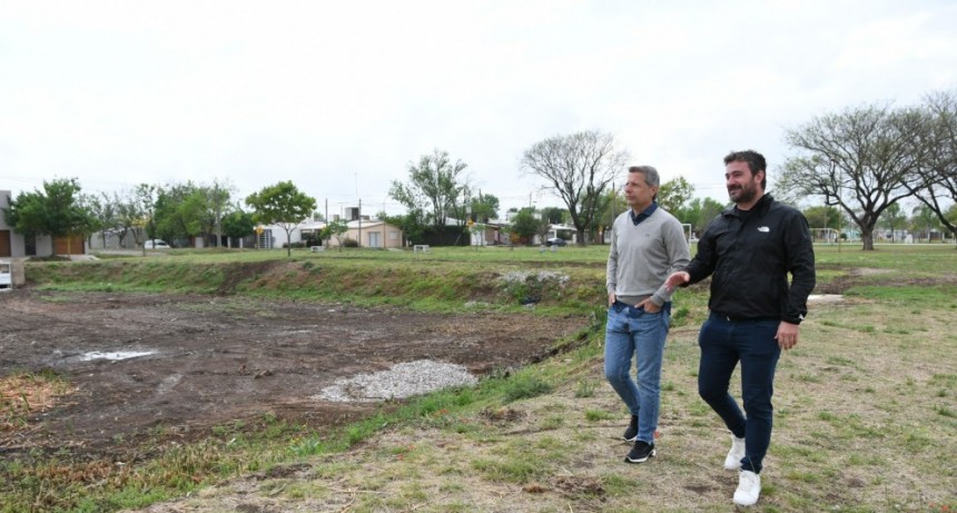 Avanzan las obras en la laguna de retardo de Barrio 20 de Junio