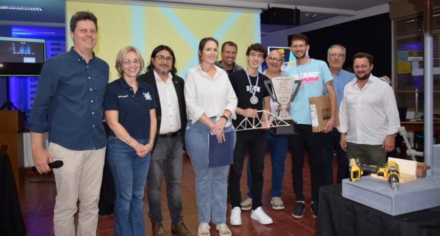 Spaghetti Bridge: exitosa edición del concurso de puentes de fideos en la UTN San Francisco