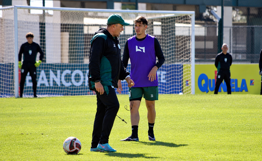 Sportivo Belgrano define su equipo en un ensayo a puertas cerradas.