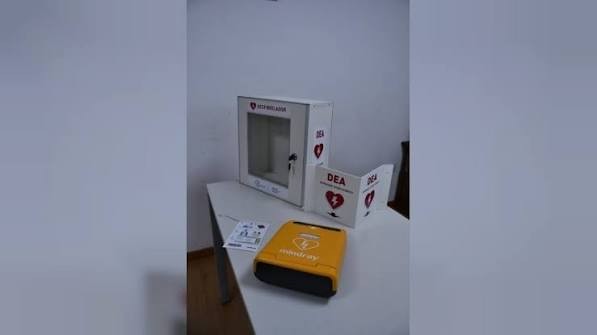 La Municipalidad entreg&oacute; un desfibrilador al Aeroclub San Francisco para fortalecer una ciudad cardioprotegida.