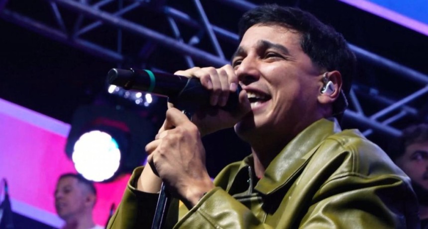 Q&rsquo;Lokura estren&oacute; la Sessions 7 en la voz del Chino Herrera.