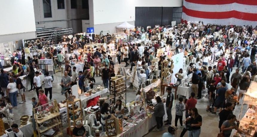 Emprendimientos, encuentro y concientizaci&oacute;n: llega una nueva Feria de Mujeres Emprendedoras especial Mes de la Madre.