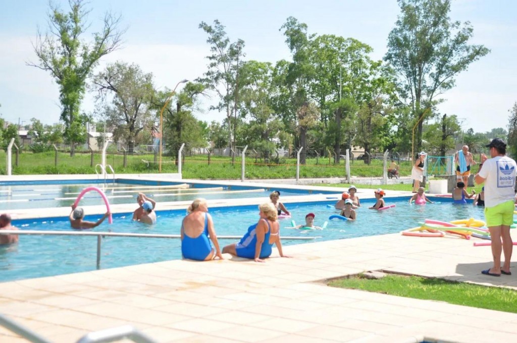 Inician las obras la instalación de gas natural en el Polideportivo Municipal