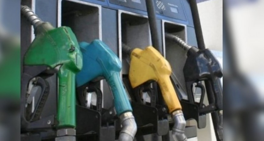 Aumentan los combustibles YPF este lunes un 5%