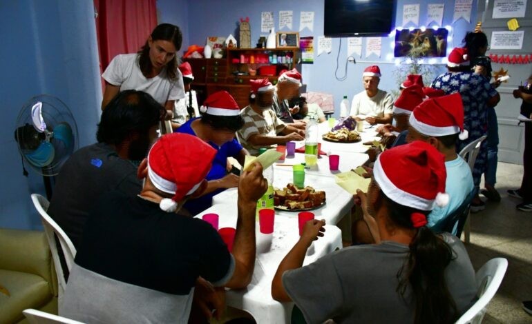 El Refugio Nocturno disfrutó de una corazonada navideña