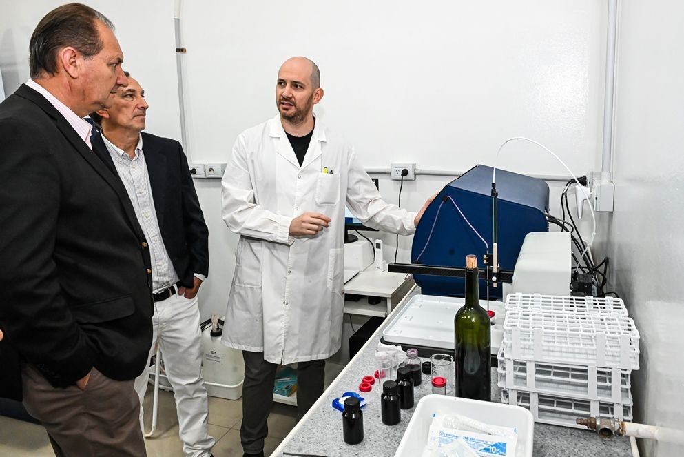 Córdoba incorpora tecnología de primer nivel para impulsar al sector vitivinícola provincial